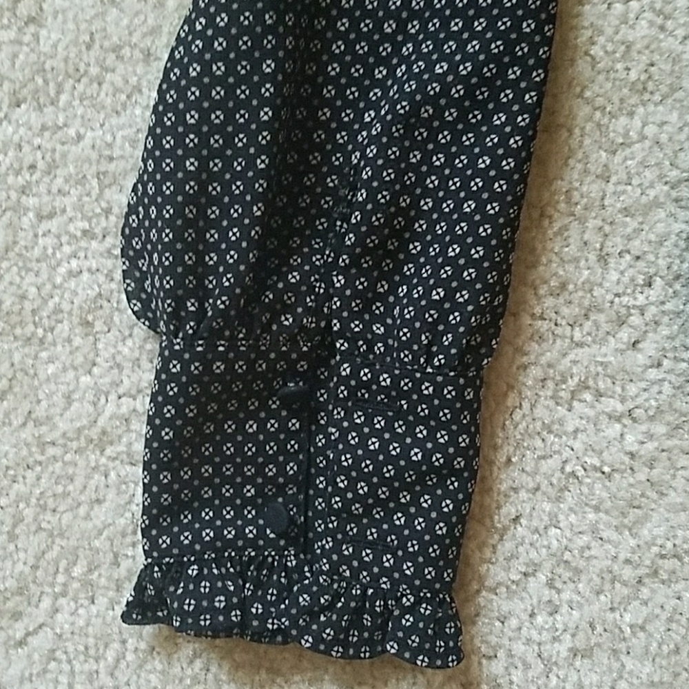Ann Taylor Loft top - Picture 3 of 4
